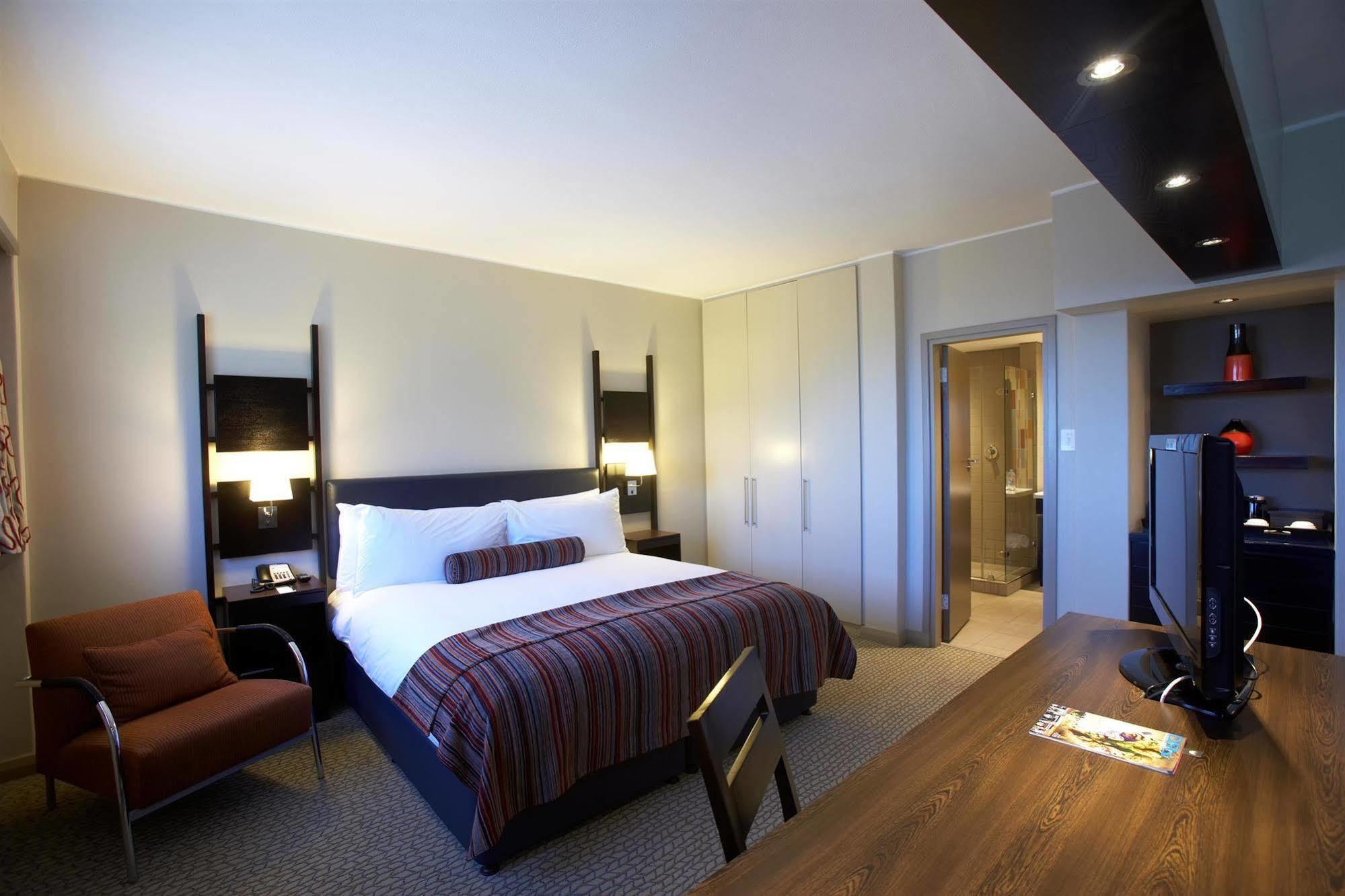 Southern Sun Newlands Cape Town Exterior photo