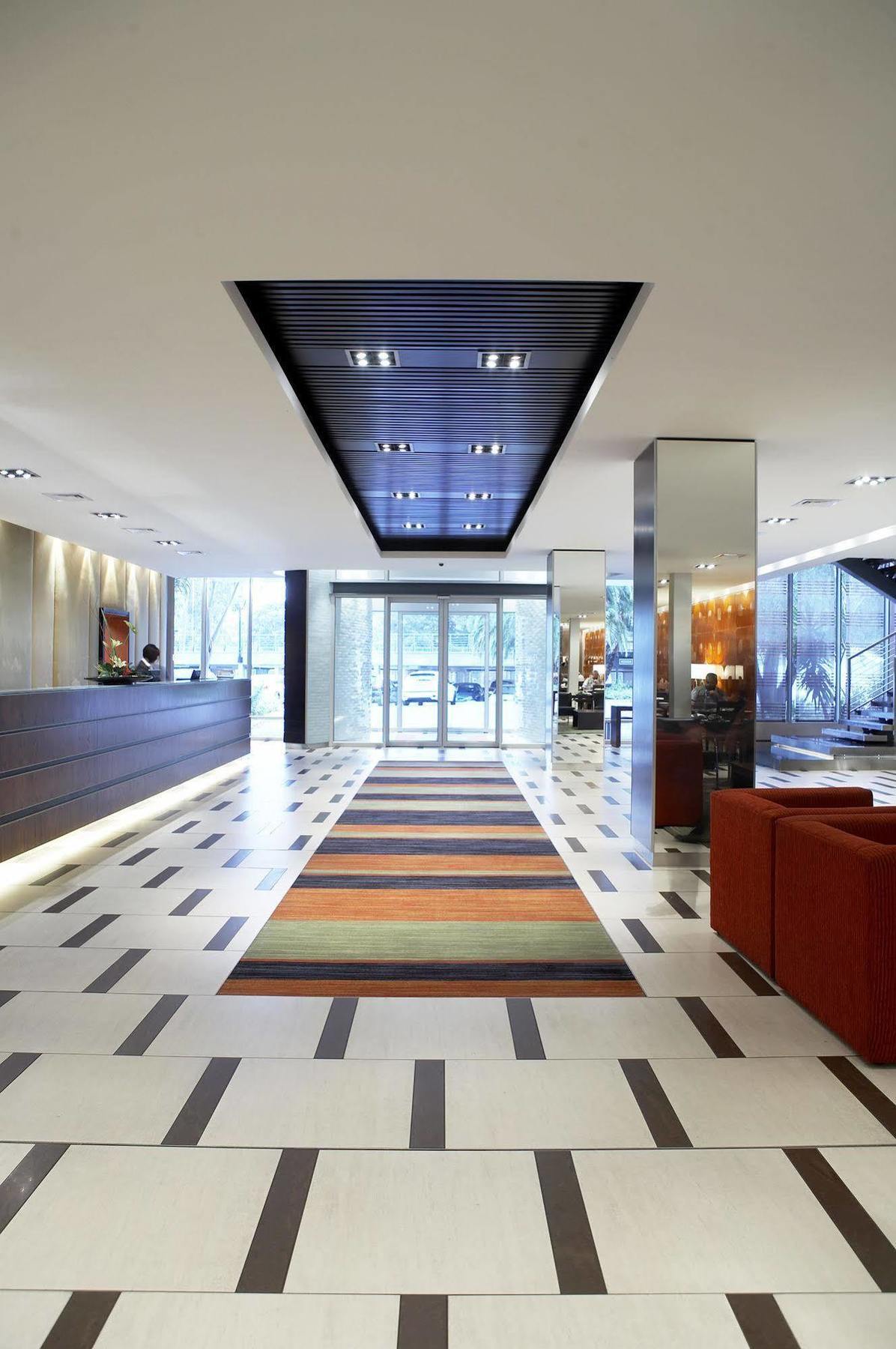 Southern Sun Newlands Cape Town Exterior photo